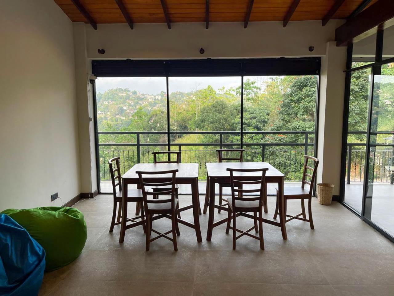 Hotel Lush Breeze Kandy Exterior foto