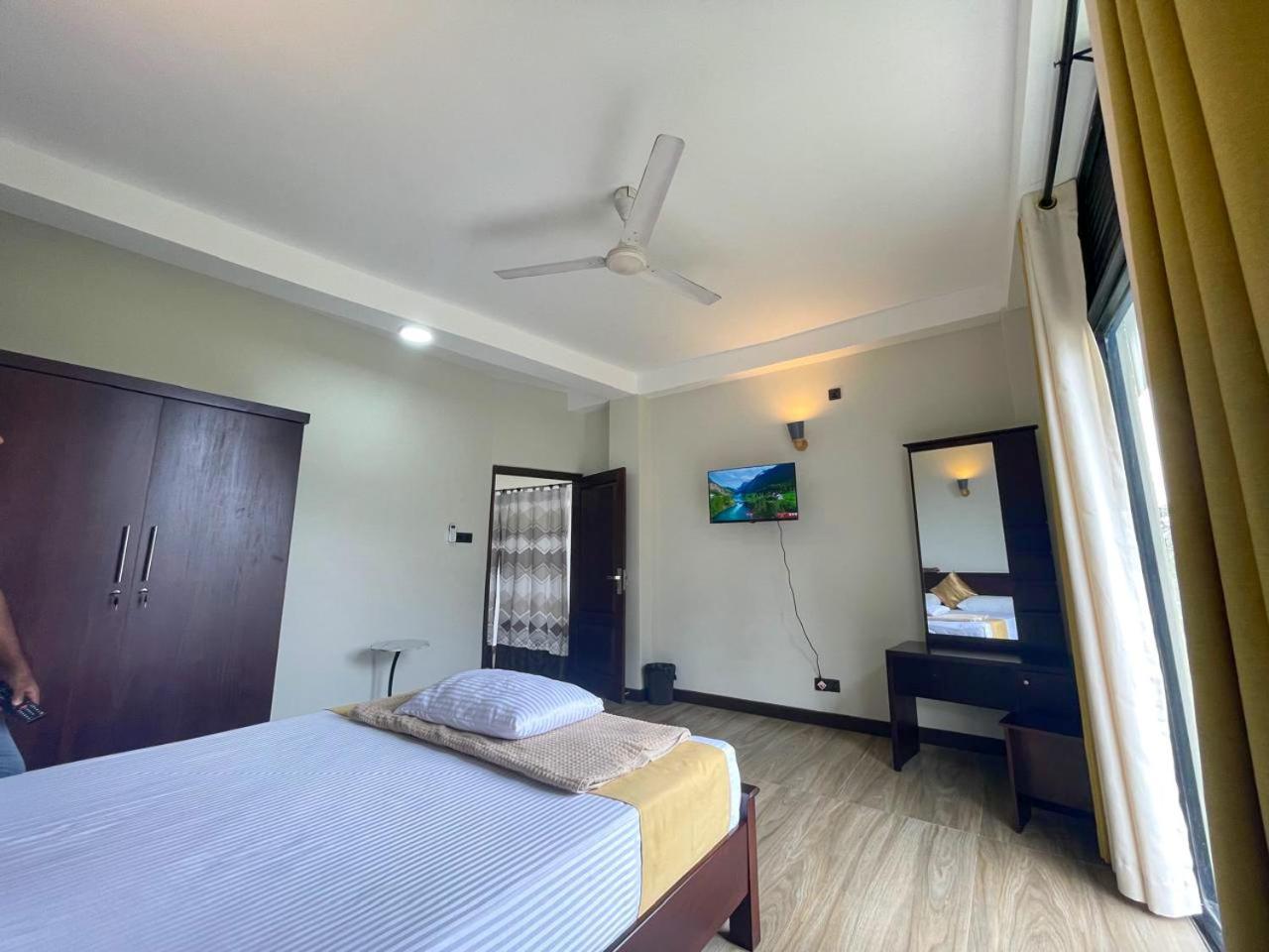 Hotel Lush Breeze Kandy Exterior foto